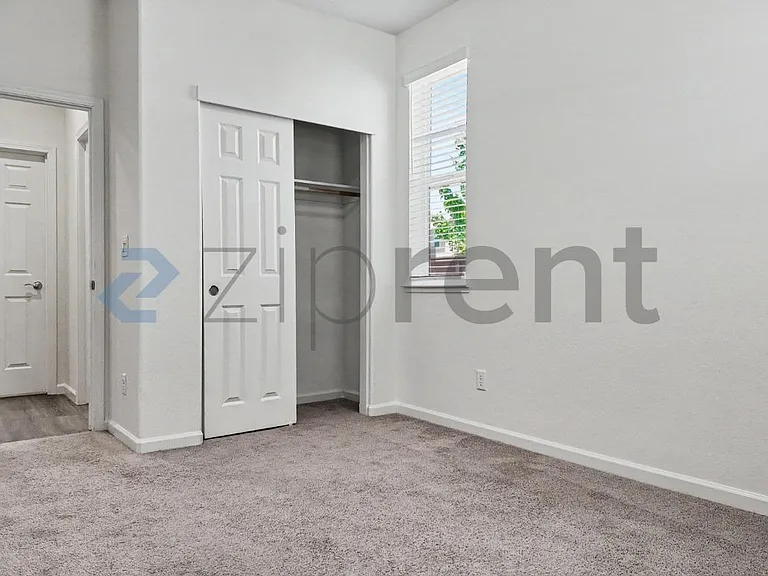 3401 Foothill Pine Ct — Photo 8