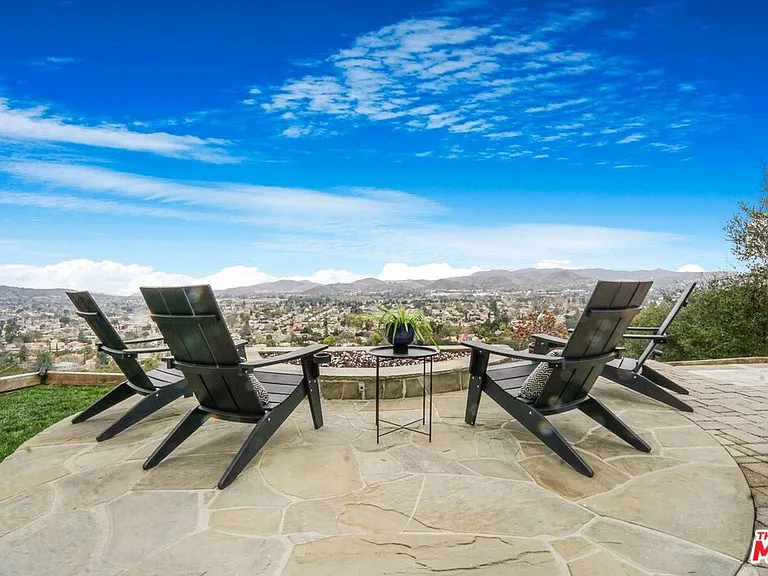 3485 Ridgeford Dr — Photo 63