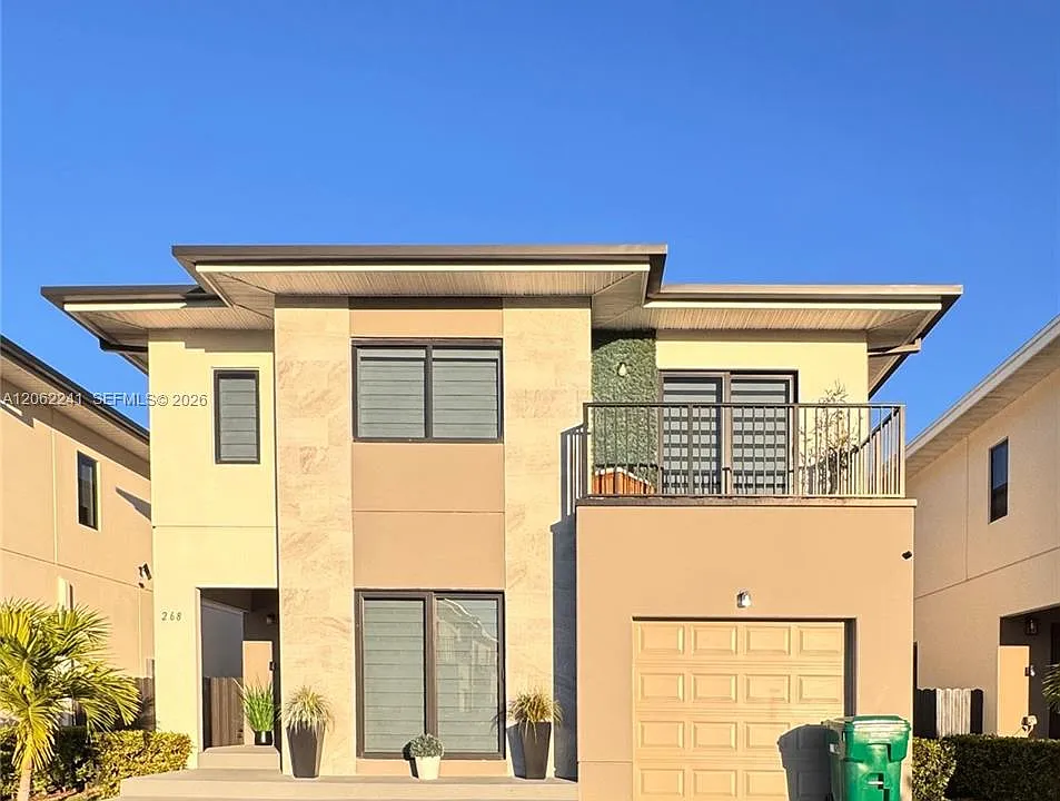 268 NW 13th Ct