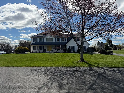 8331 Pheasant Run Photo 1