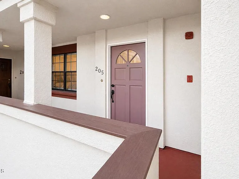 130 Monterey Rd #205 — Photo 36
