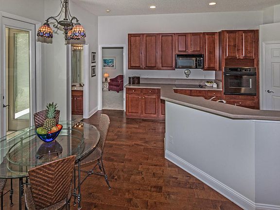 4th image of 1094 Garrison Dr