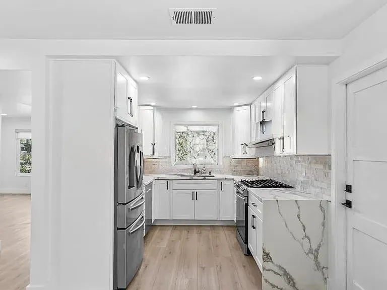 488 Tuscarora Dr — Photo 10