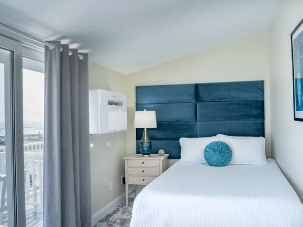 935 Ocean Blvd, Hampton, NH