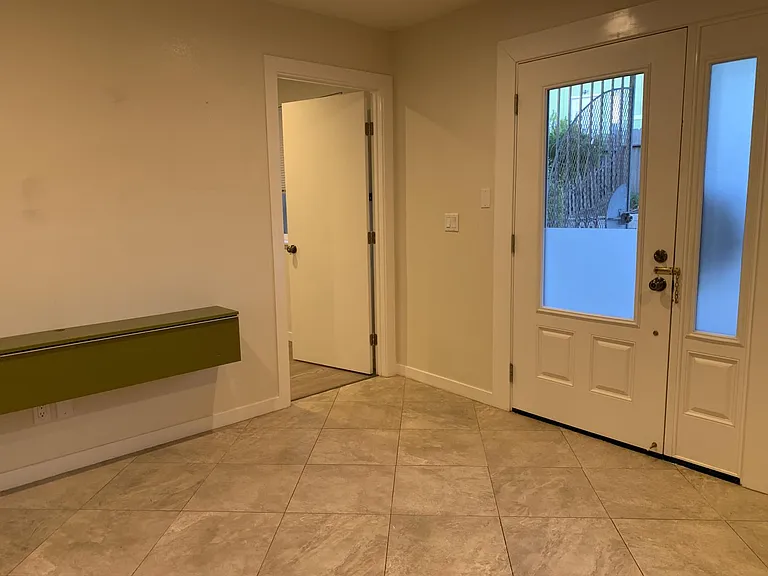 57 Lycett Cir #A — Photo 13