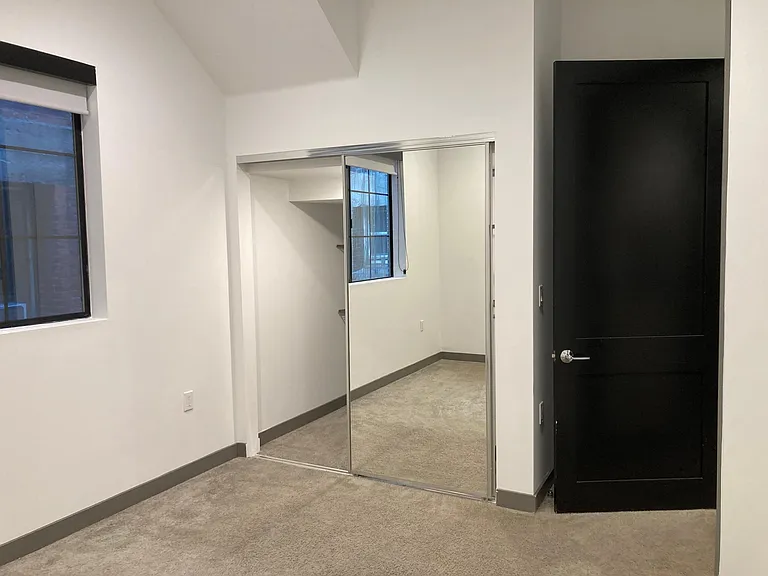 161 S Normandie Ave #11 — Photo 30