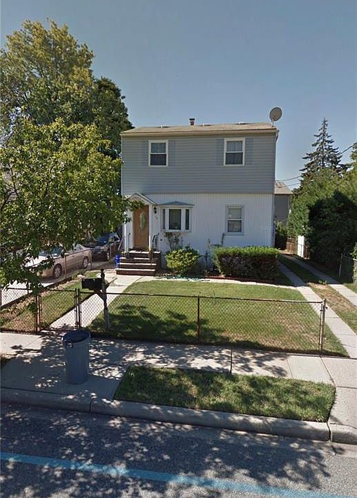 2nd image of 74 Nottingham Ave