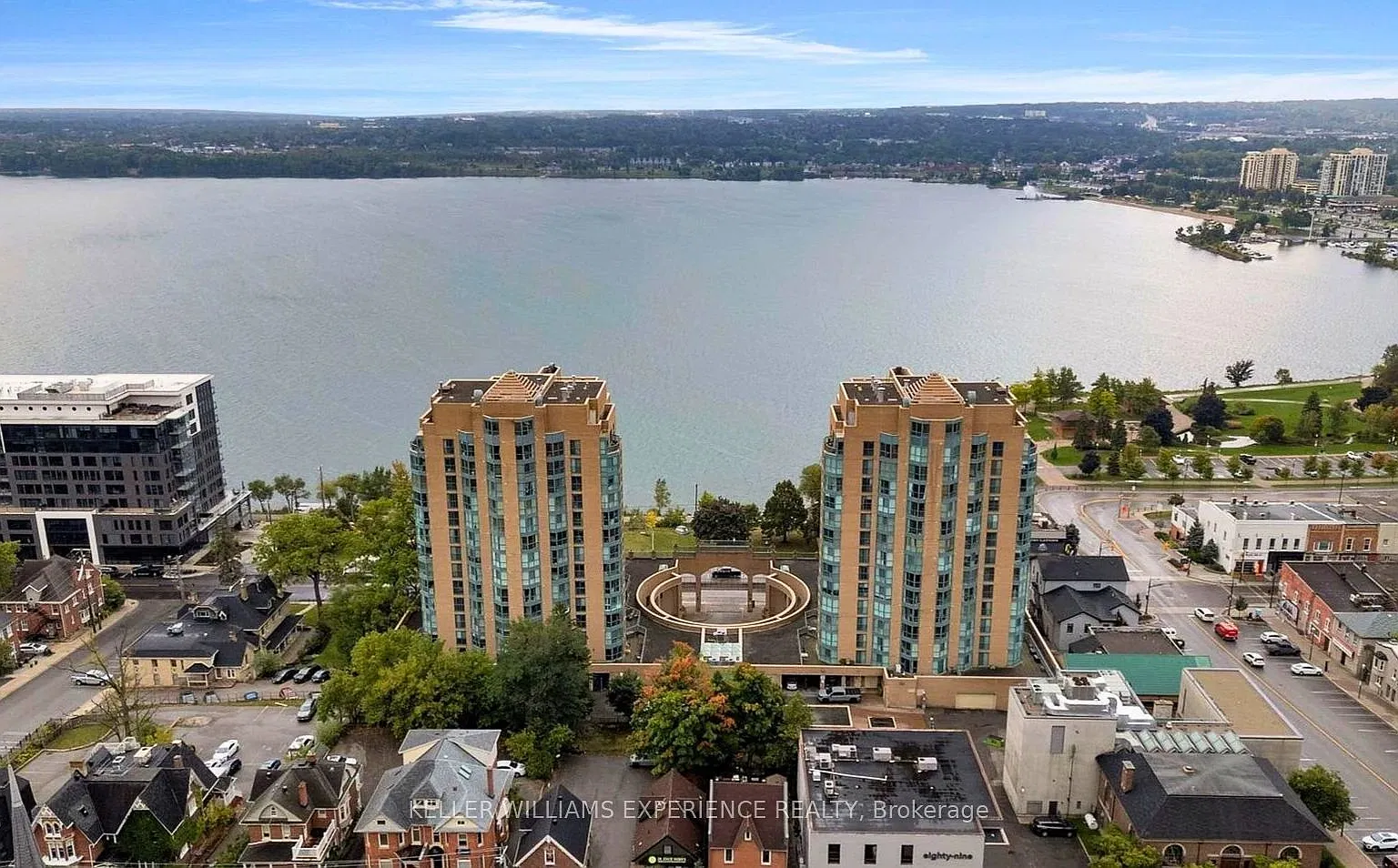 Bayshore Landing — Photo 1