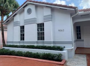 9062 NW 148th Ter, Miami Lakes, FL 33018