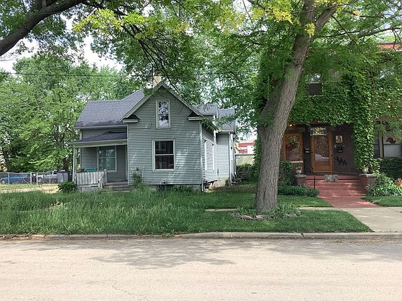 2nd image of 1522 12th Ave