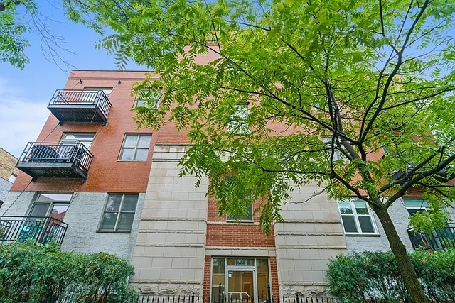 1222 N Wolcott Ave #4S