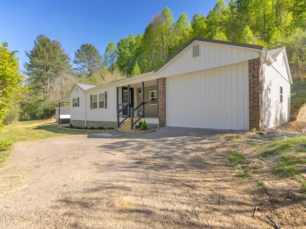 8740 Bean Gap Rd, Pound, VA 24279