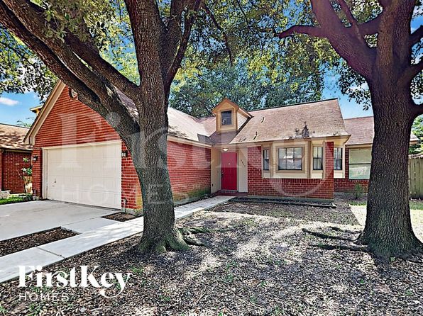 7511 Connemara Dr