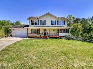 21 Locust Meadow Ln, Weaverville, NC 28787