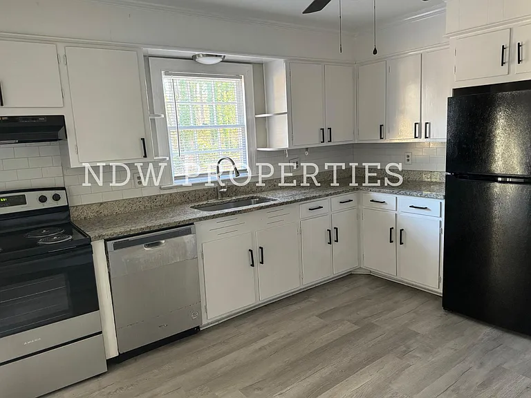 1203 Waverly Rd NW — Photo 11