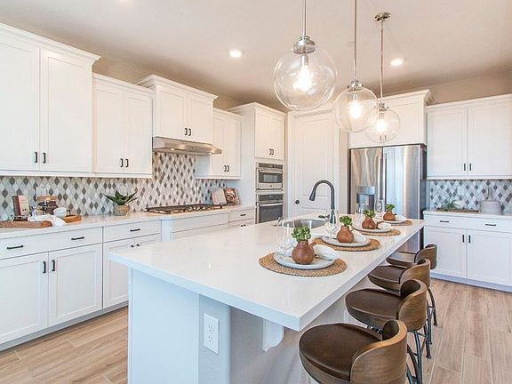 Sedona model home chefs kitchen William Ryan Homes Phoenix