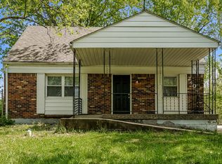 2402 Parliament Ct, Louisville, KY 40272