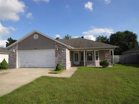 1st image of 906 W Green Acres Pl