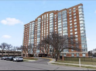 250 E Harbortown Dr APT 1006, Detroit, MI 48207