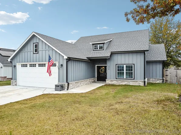 326 SE 6th St, Pryor, OK 74361