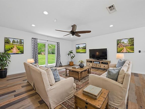 2nd image of 10720 Royal Forest Drive