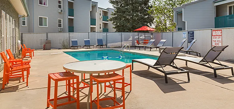 Lincoln Springs | Pool View 3