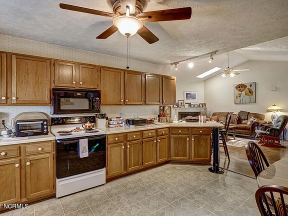 5th image of 314 Chattooga Place Place