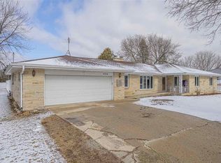 5754 Main St, Abrams, WI 54101