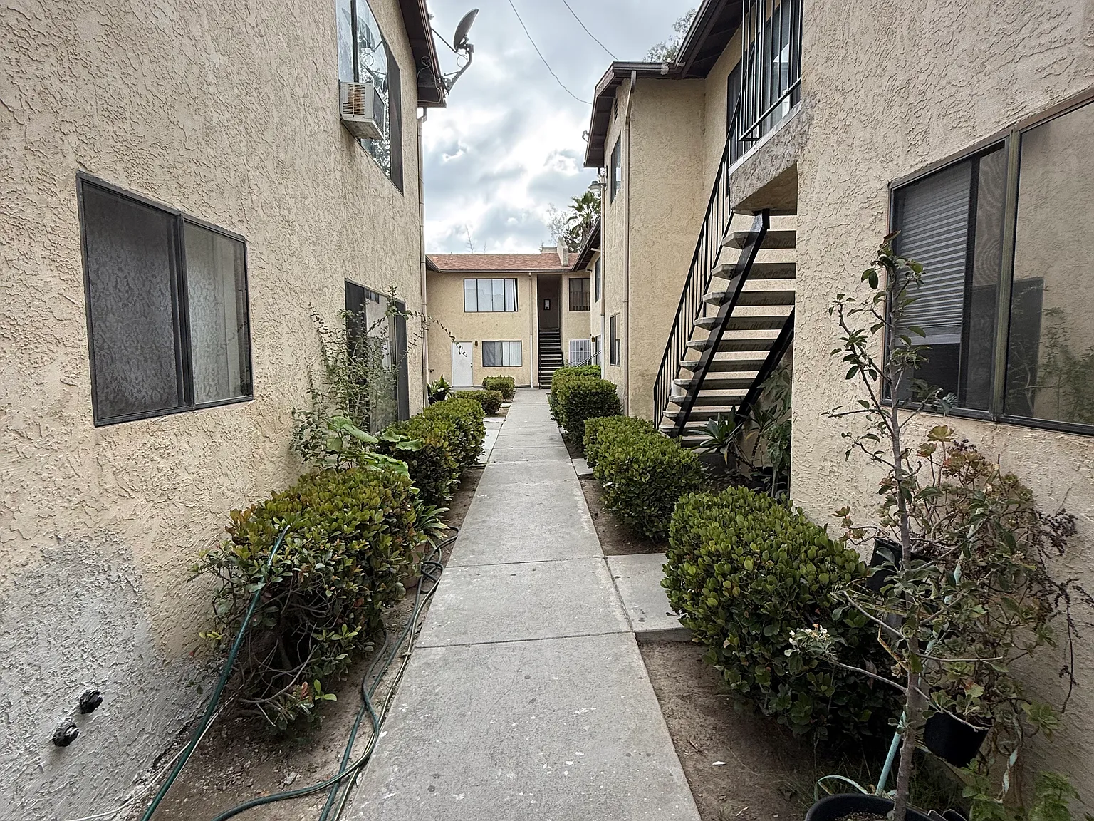 2 bed, 850 sqft, $2,295 — Photo 1