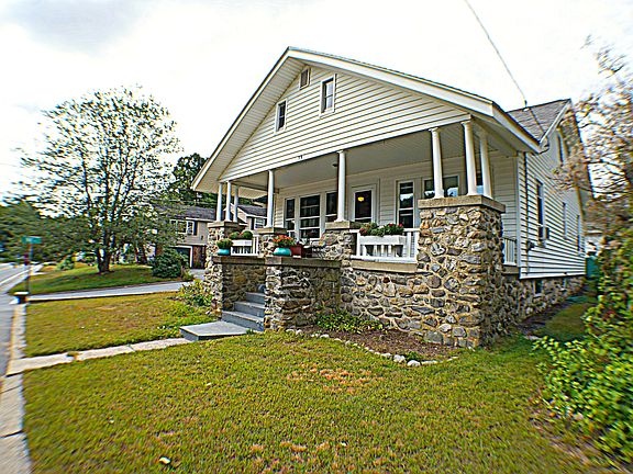 4th image of 39 Millville St