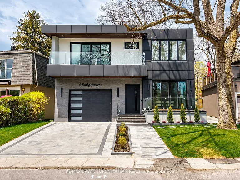 4 Drake Cres — Photo 1