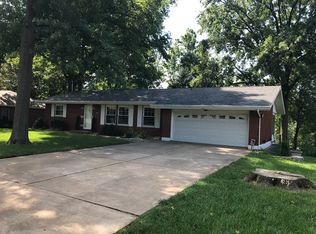 434 W Rosewood Dr, East Alton, IL