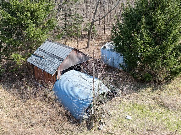 4th image of 17859 Behner Rd