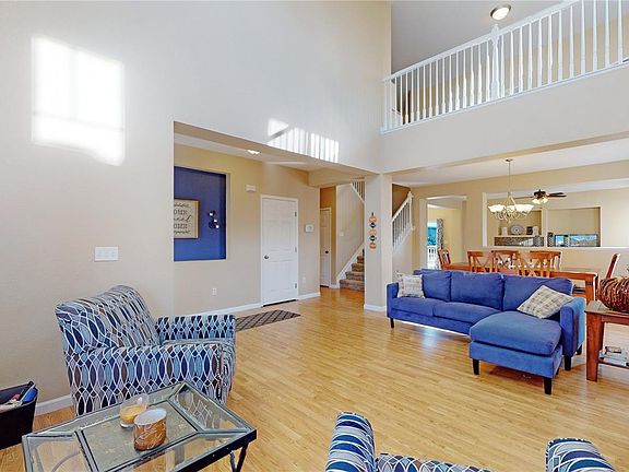 4th image of 12146 Helena St