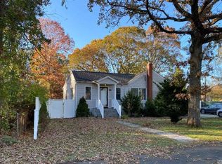 31 Booker Blvd, Amityville, NY 11701