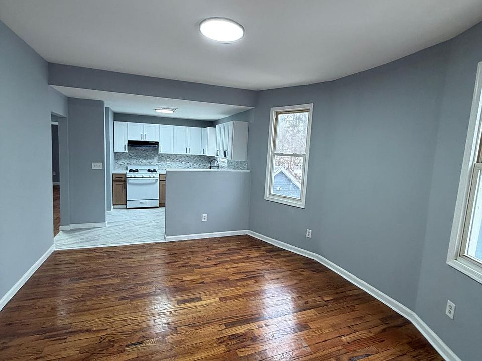 1st image of 50 Hilton St #B