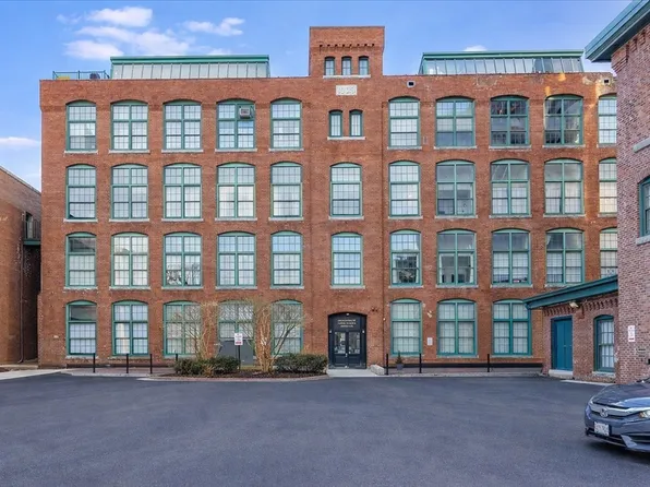 200 Market St #23A, Lowell, MA 01852