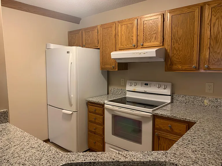 3590 Blue Jay Way #106 — Photo 19