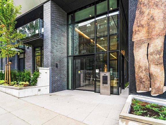 2nd image of 889 Pacific St #801