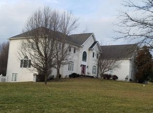 22 Annesley Dr, Glen Mills, PA 19342