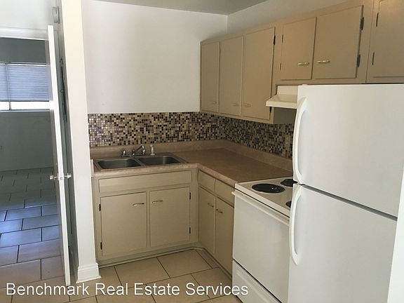 3rd image of 420 E Park Ave #5