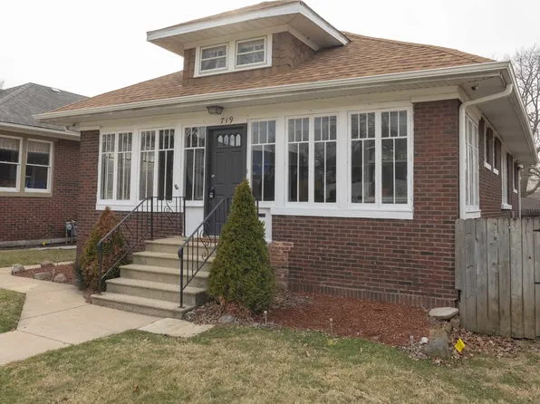 719 Wilcox St, Joliet, IL 60435