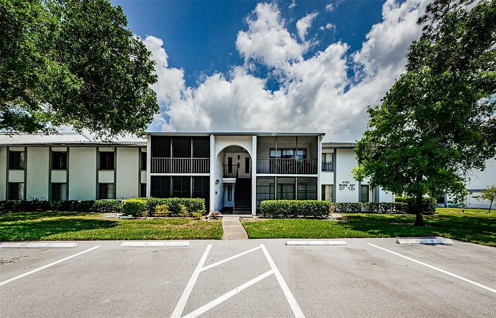 2 bed, 2.0 bath, 1085 sqft, $2,995 — Photo 1