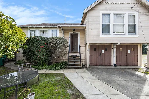 958 Park St #B - 1 bedroom | 1 bath Photo 1 958 Park St #B - 1 bedroom | 1 bath Photo 1