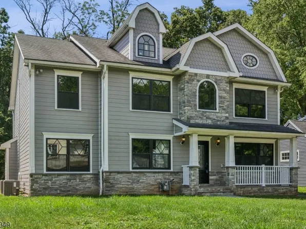 82 Delmore Ave, Berkeley Heights Twp., NJ 07922