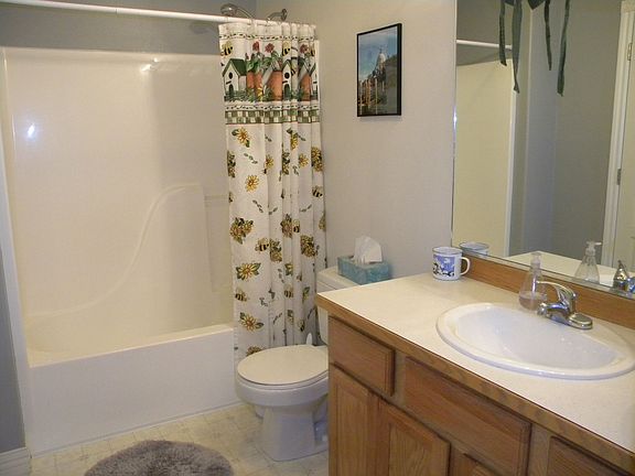 Upstairs Bath
