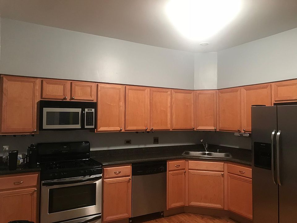 1st image of 3723 N Saint Louis Ave #2