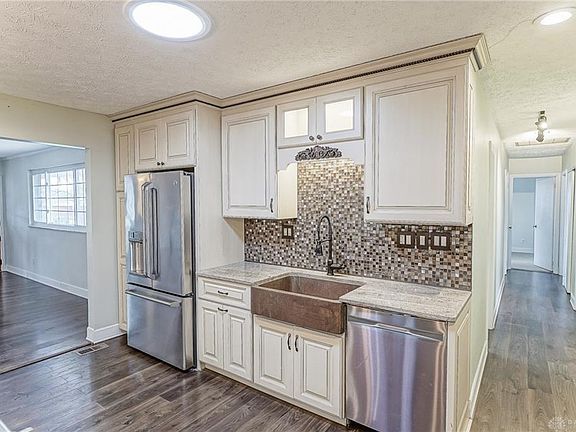 5th image of 3056 Glenmere Ct