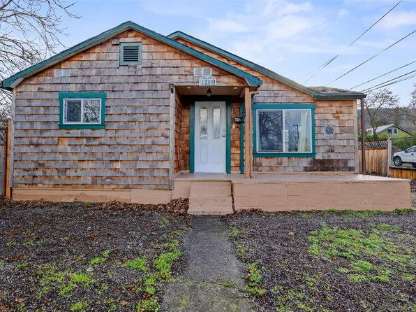 250 Garfield St, Ashland, OR 97520