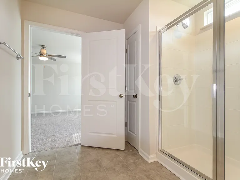 212 Ashborne Ln — Photo 10